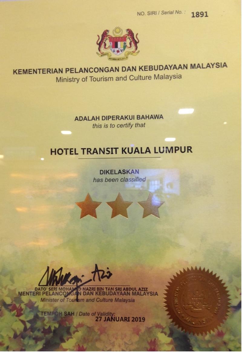 Transit Hotel 3*